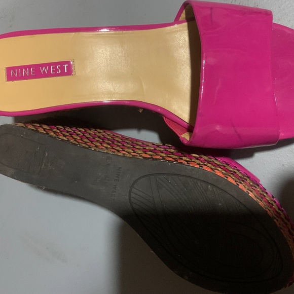 sandals - Picture 2 of 3